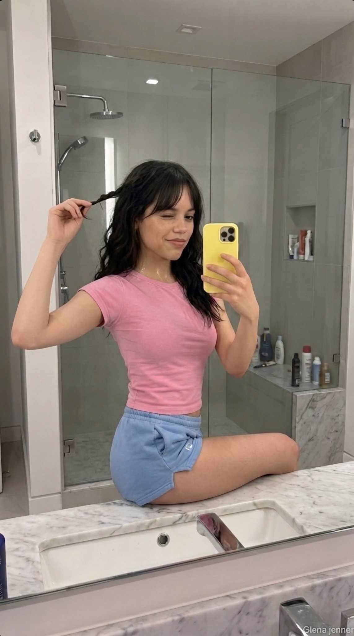 Jenna Ortega's Effortless Bathroom Selfie thumbnail 4