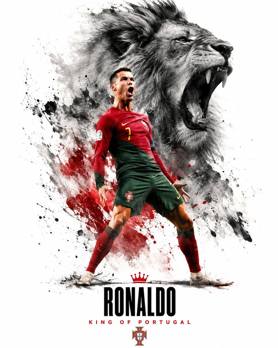 Iconic Football Legend in Watercolor Splash thumbnail 2