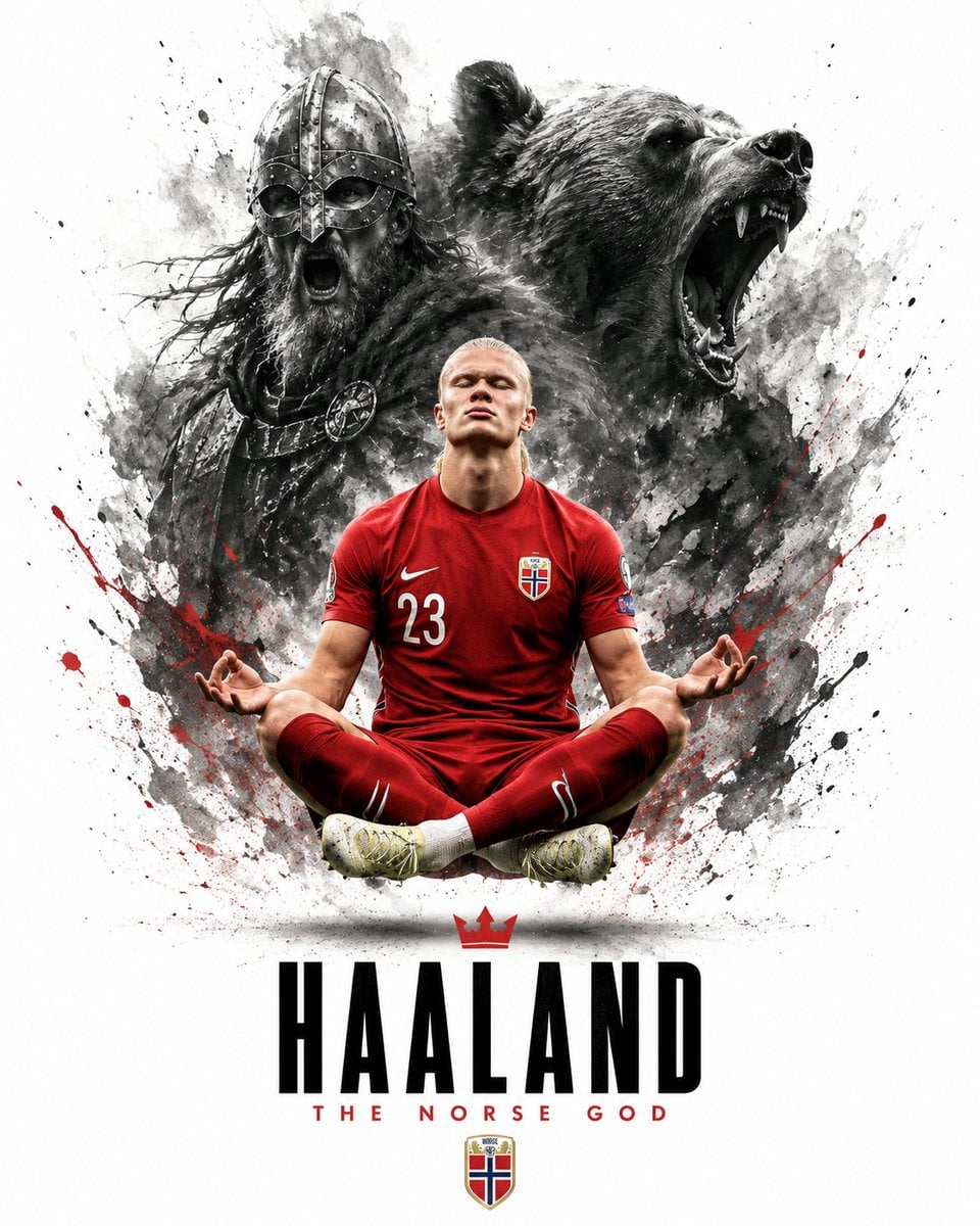 Iconic Football Legend in Watercolor Splash thumbnail 3